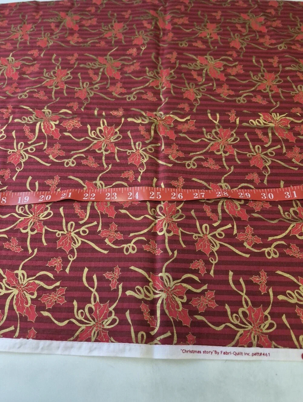 Christmas Story Fabri-Quilt Red Gold Poinsettia Fabric 48x42”